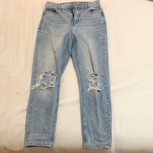 American Eagle Mom Jean